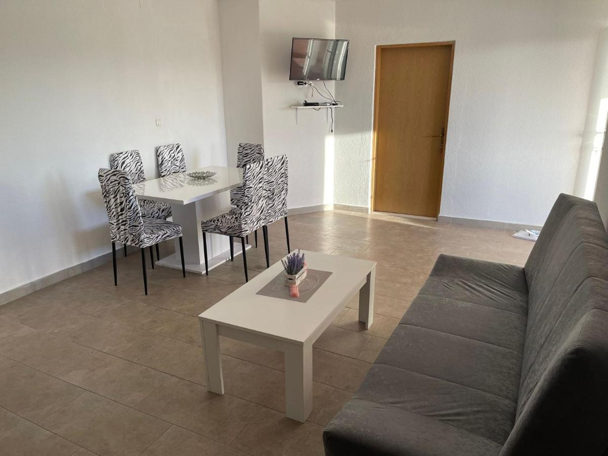 Apartmani Zuti Neum Luaran gambar